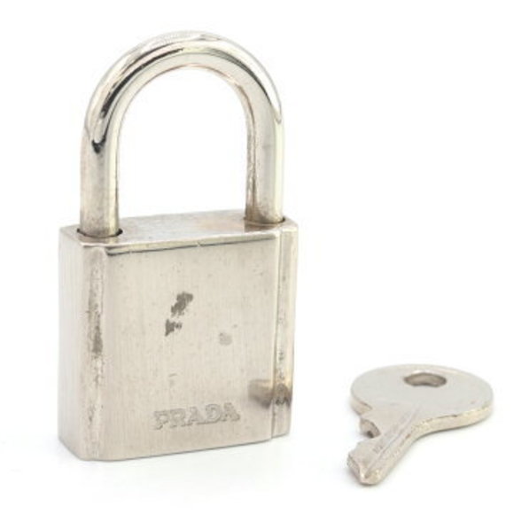 Prada Cadena Keychain - Picture 1 of 6